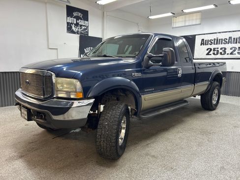 Used 2001 Ford F250 Lariat AWD/4WD image 3
