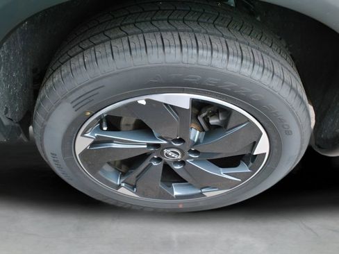 Used 2025 Nissan Rogue SV AWD/4WD image 31