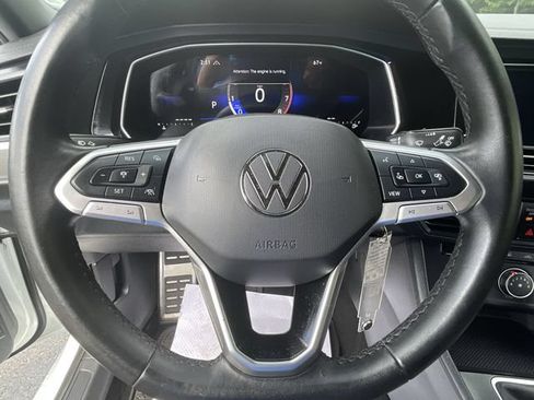 Used 2024 Volkswagen Jetta Sport FWD image 11