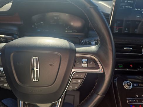 Used 2022 Lincoln Nautilus Reserve w/ Equipment Group 201A image 30