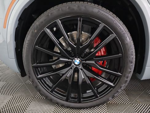 Used 2026 BMW X5 xDrive40i w/ M Sport Package image 32