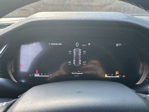 New 2025 Jeep Grand Cherokee Limited w/ Black Appearance Package image 24