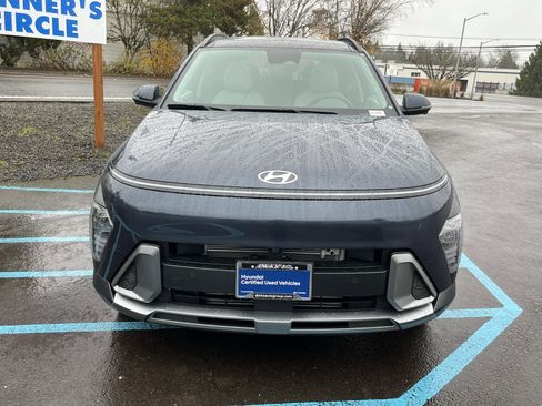 Certified 2025 Hyundai Kona Limited image 8