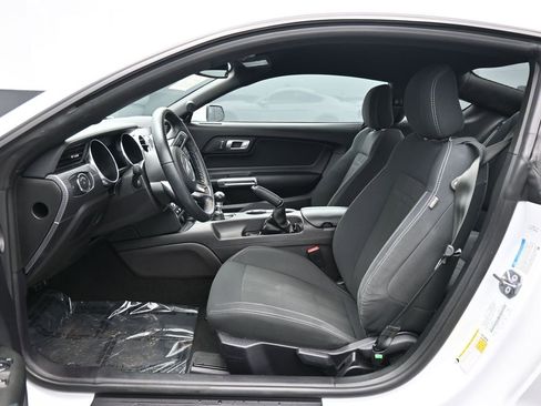 Used 2019 Ford Mustang Coupe w/ Ecoboost Performance Package image 33