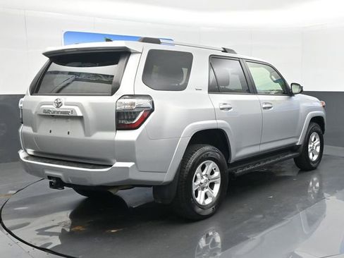 Used 2024 Toyota 4Runner SR5 image 5