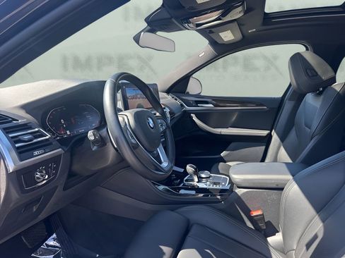 Used 2024 BMW X4 xDrive30i image 9