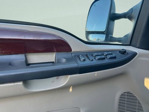 Used 2007 Ford F350 Lariat image 21