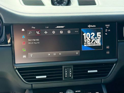 Used 2023 Porsche Cayenne Turbo GT image 36