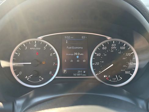 Used 2019 Nissan Sentra SV FWD image 12