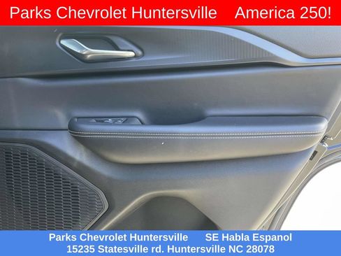 Used 2025 Jeep Grand Cherokee Altitude AWD/4WD image 17