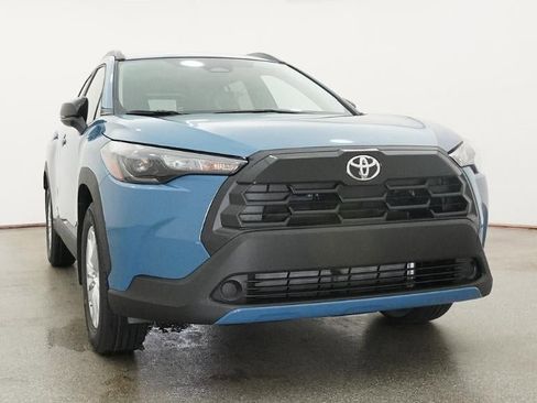 New 2026 Toyota Corolla Cross LE FWD image 30