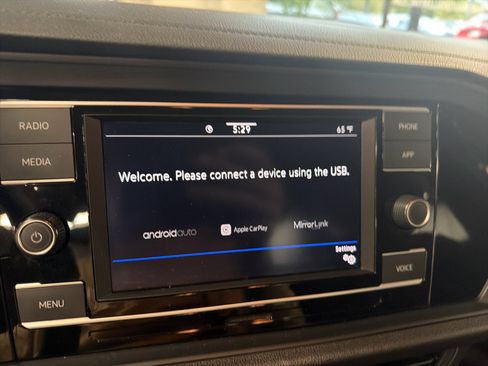 Used 2022 Volkswagen Jetta Sport image 12