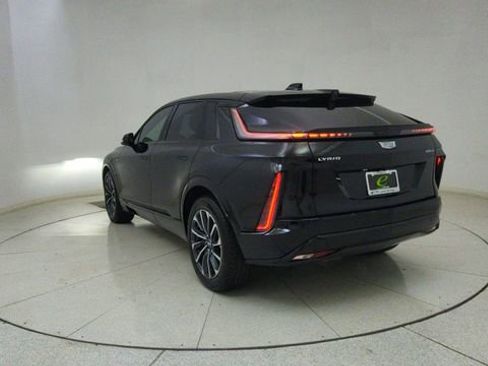 Used 2025 Cadillac Lyriq Sport AWD/4WD image 70