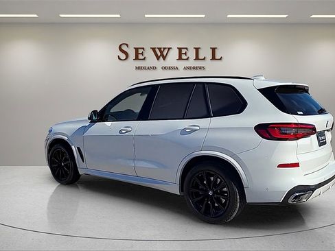 Used 2023 BMW X5 xDrive40i w/ M Sport Package image 3