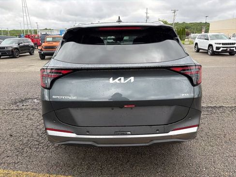 New 2026 Kia Sportage EX AWD/4WD image 4