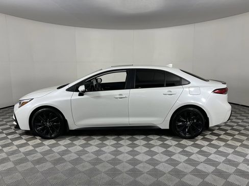 Used 2025 Toyota Corolla XSE image 9