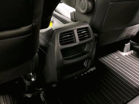 Used 2023 Honda Passport EX-L image 34