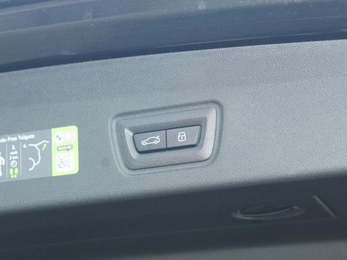 New 2026 BMW i4 xDrive40i w/ Premium Package image 9