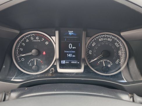 Used 2022 Toyota Tacoma SR5 RWD image 19