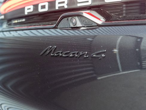 New 2026 Porsche Macan 4 Electric image 44