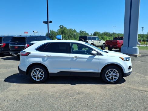 Certified 2024 Ford Edge SEL AWD/4WD image 7