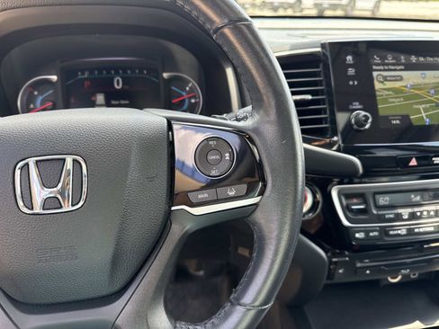 Used 2020 Honda Pilot Touring image 24