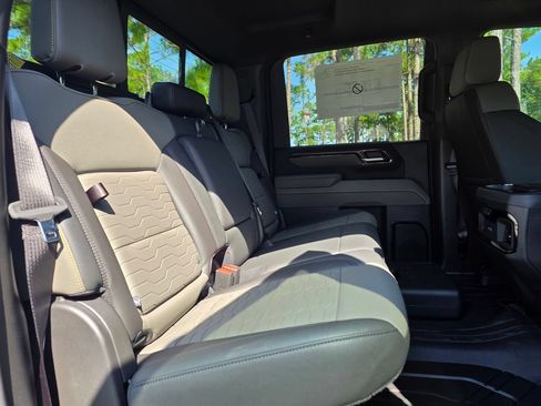 New 2026 Chevrolet Silverado 2500 ZR2 AWD/4WD image 24