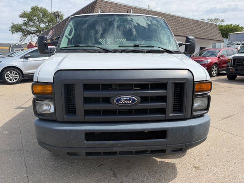 Used 2014 Ford E-150 and Econoline 150 RWD image 8