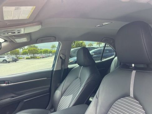 Used 2023 Toyota Camry SE FWD image 19