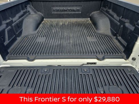 Used 2023 Nissan Frontier S w/ Tow Package image 18