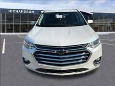 Used 2019 Chevrolet Traverse High Country AWD/4WD image 9