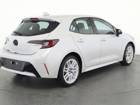 New 2026 Toyota Corolla SE image 7