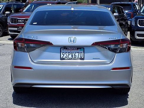 Used 2025 Honda Civic Sport image 5