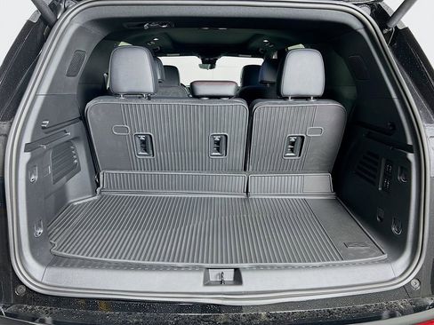 New 2026 Chevrolet Traverse RS w/ LPO, Floor Liner Package image 27