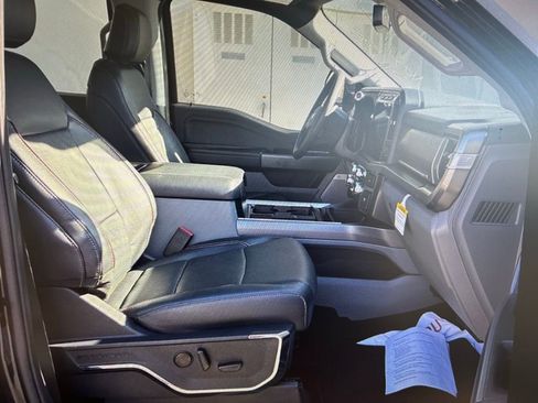 Used 2024 Ford F250 Platinum image 7