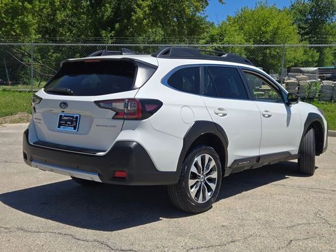 Used 2024 Subaru Outback Limited AWD/4WD image 11