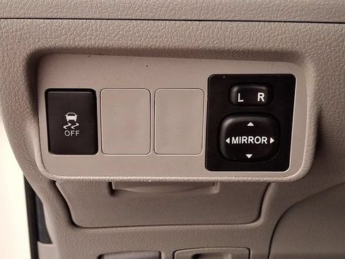 Used 2011 Toyota Corolla LE FWD image 26