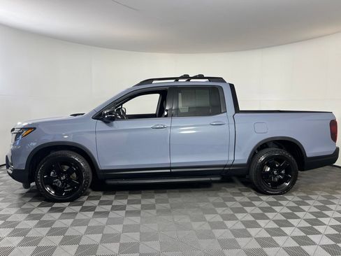 Certified 2025 Honda Ridgeline Black Edition image 2