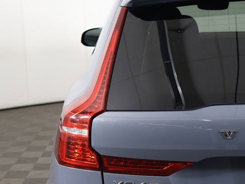Used 2024 Volvo XC60 B5 Plus image 17