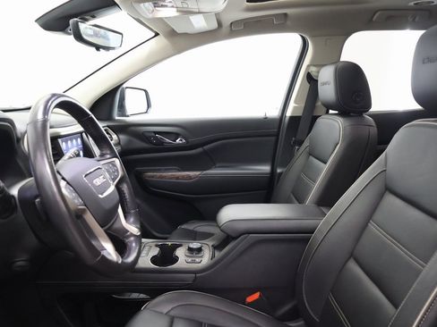 Used 2020 GMC Acadia Denali w/ Denali Ultimate Package image 13