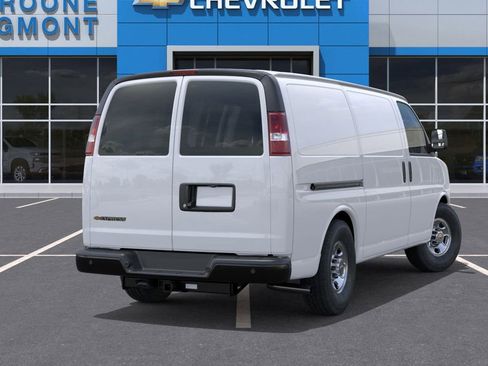 New 2026 Chevrolet Express 2500 w/ Driver Convenience Package RWD image 4