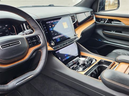 Used 2024 Jeep Grand Wagoneer L Series III image 25