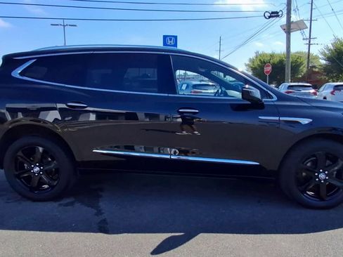 Certified 2024 Buick Enclave Essence w/ Sport Touring Edition image 9