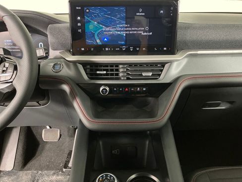 New 2026 Ford Explorer ST-Line image 28