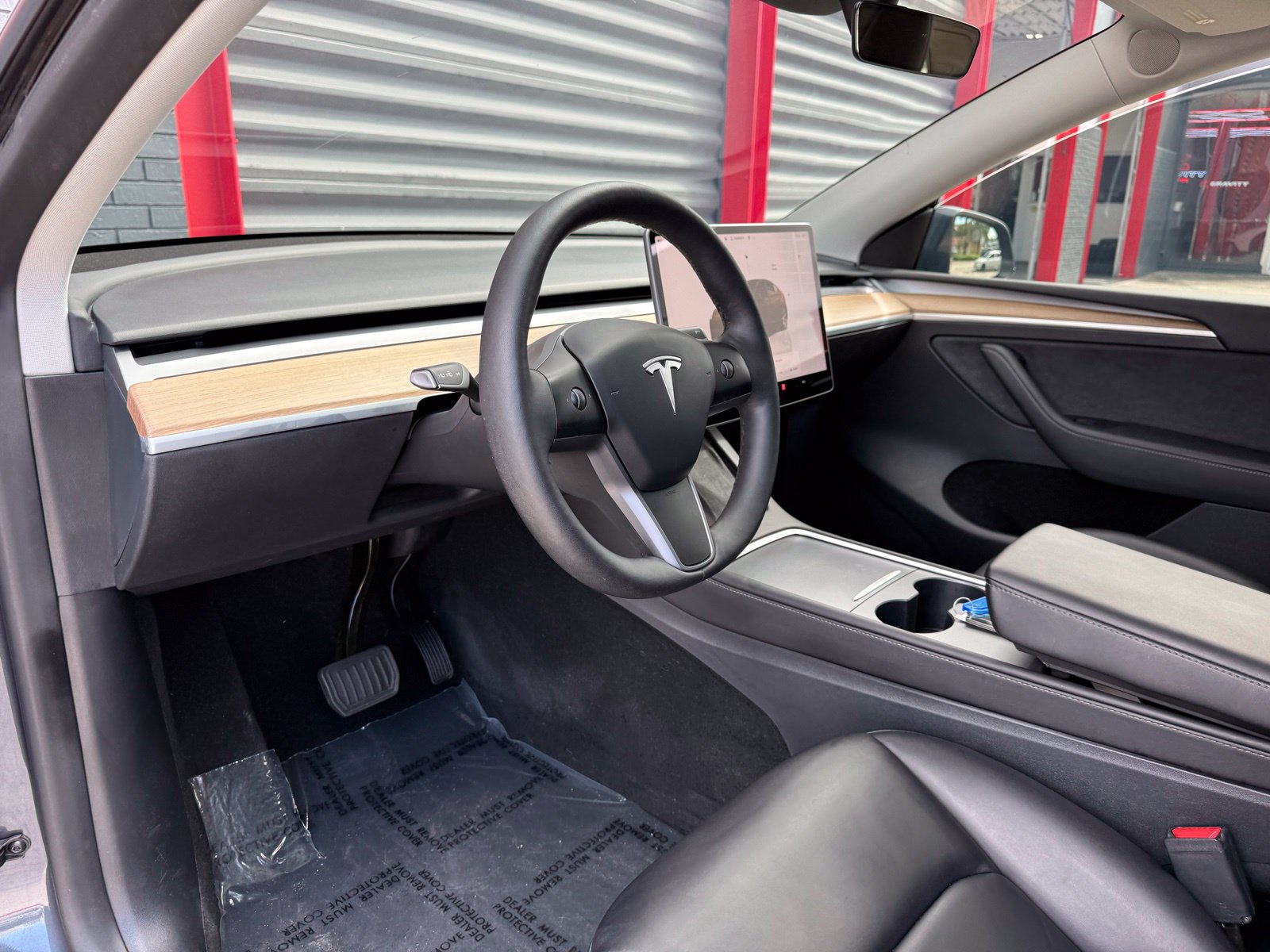 Used 2023 Tesla Model Y 2WD image 18