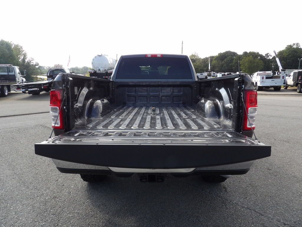 Used 2022 RAM 3500 Big Horn AWD/4WD image 47