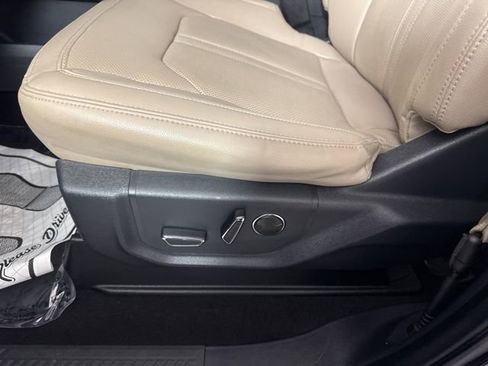 Used 2024 Ford Expedition Max Limited image 31