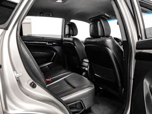 Used 2015 Kia Sorento EX FWD image 43
