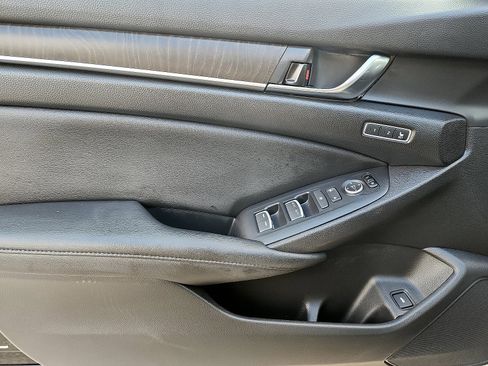 Used 2019 Honda Accord EX-L image 12