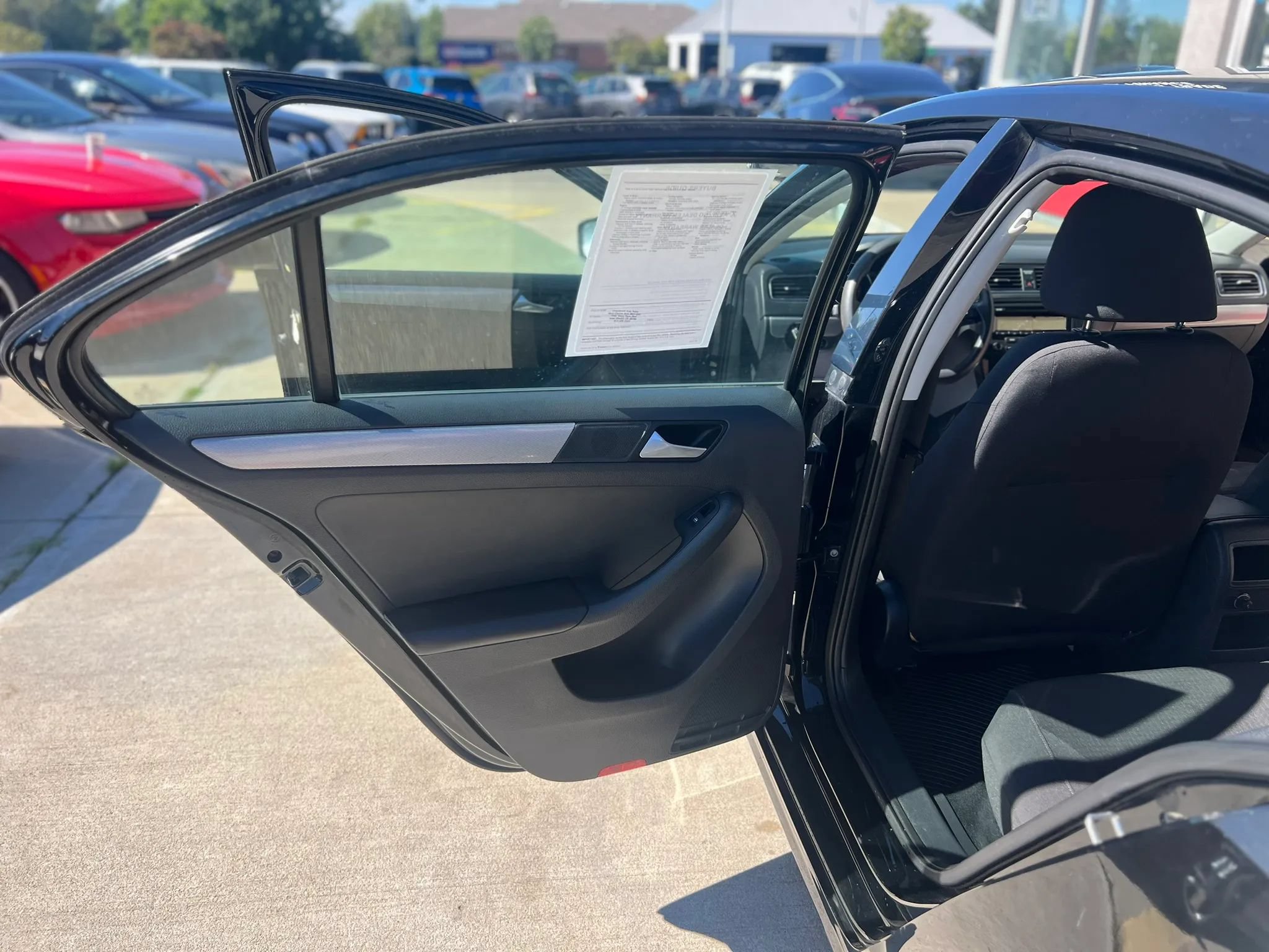 Used 2015 Volkswagen Jetta SE FWD image 19